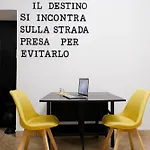 Dea Clodia Studio Flat